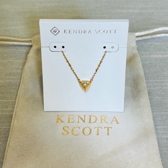 New Kenda Scott Perry Pendant Necklace in Vintage Gold - Picture 4 of 10